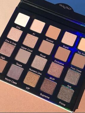 Violet Voss ~ ‘TAUPE NOTCH’ Eyeshadow Palette ~ Full Size 36 g ~ SEALED ~ NIB